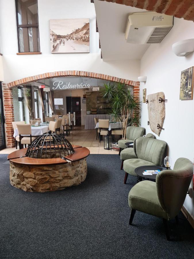Penzion Pod Klastorom Pezinok Extérieur photo