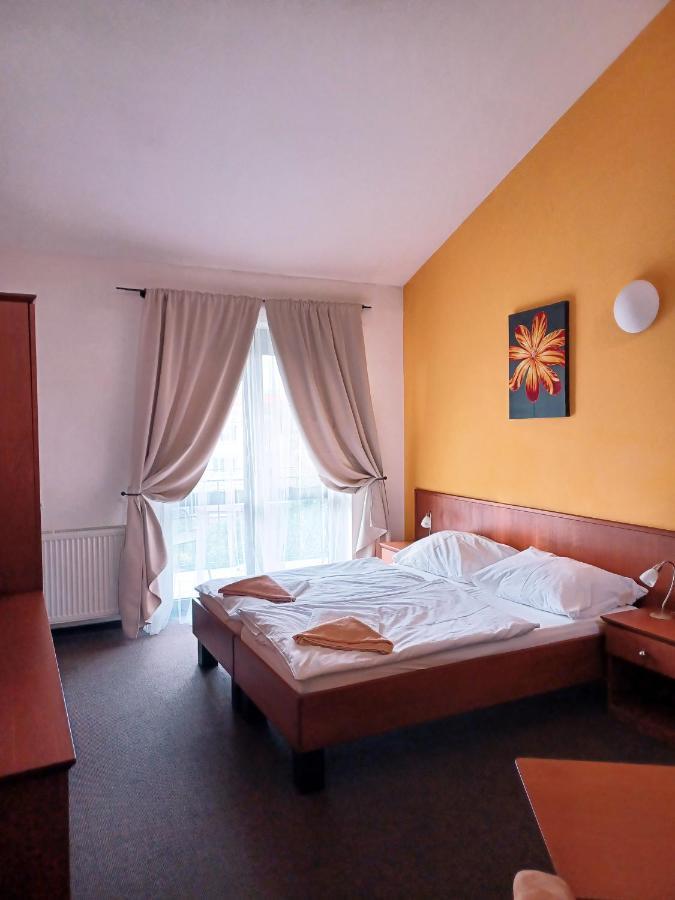 Penzion Pod Klastorom Pezinok Extérieur photo